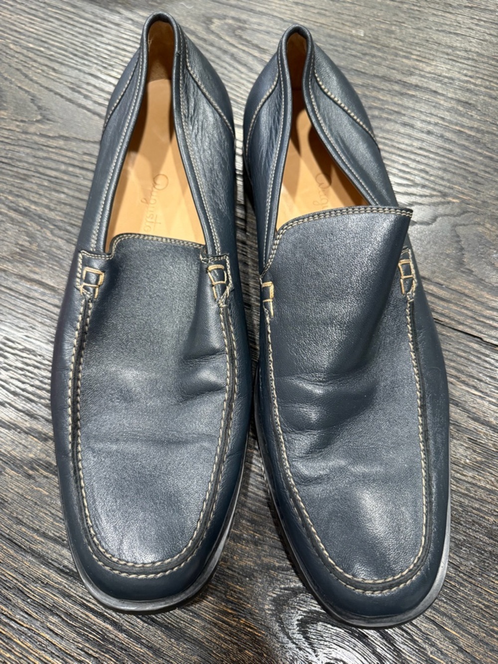 Men’s loafers navy used size 9